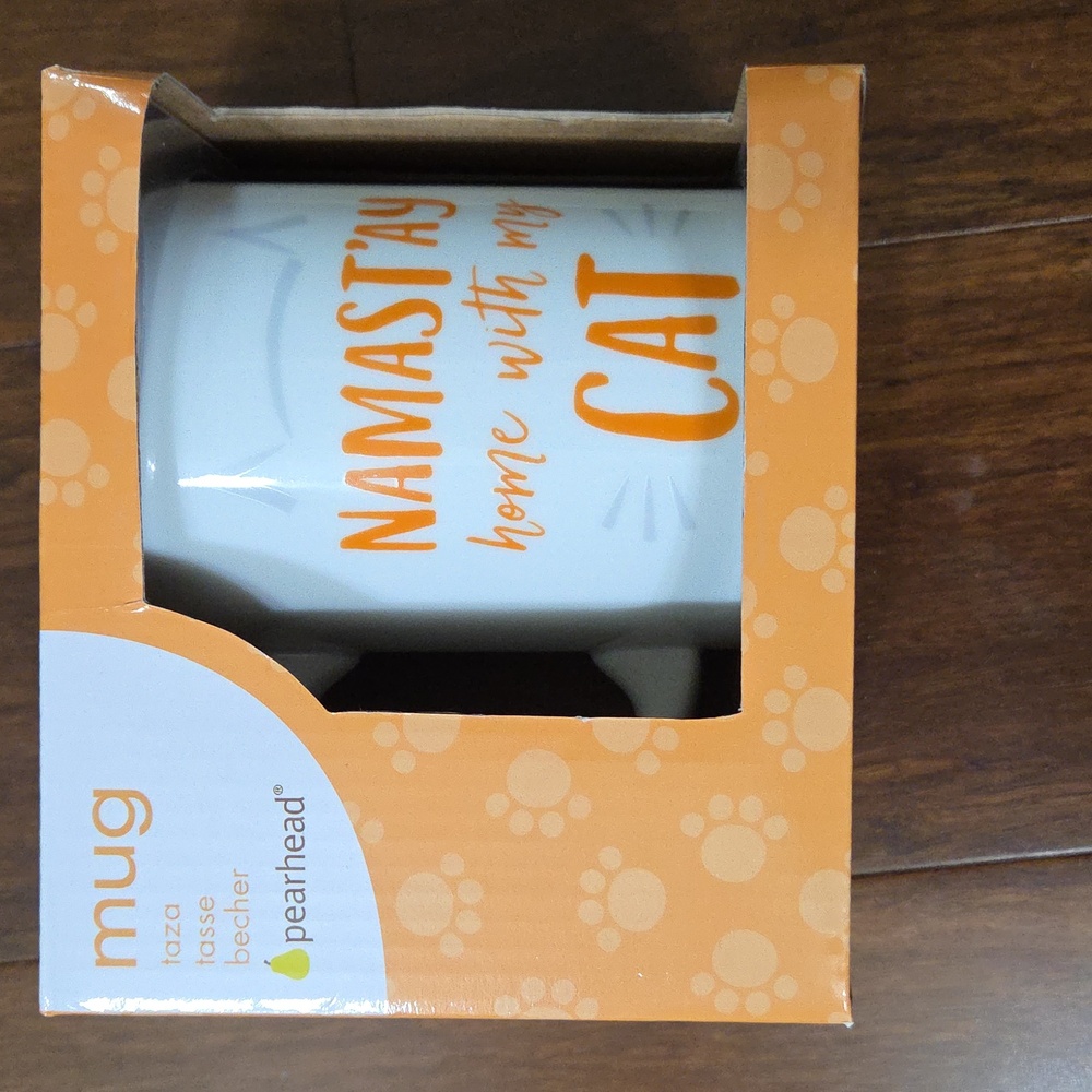 PEARHEAD NAMASTAY HOME WITH MY CAT YOGA MUG NEW GIFT BOX